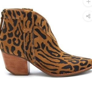 Matisse Arrow Leopard suede